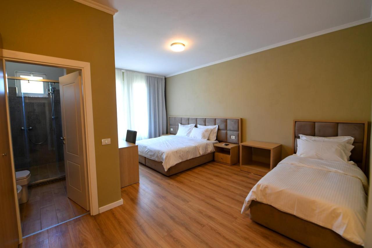 Santo Hotel Shkodër 외부 사진