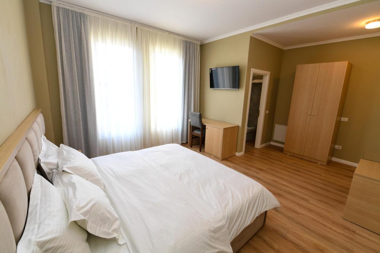 Santo Hotel Shkodër 외부 사진