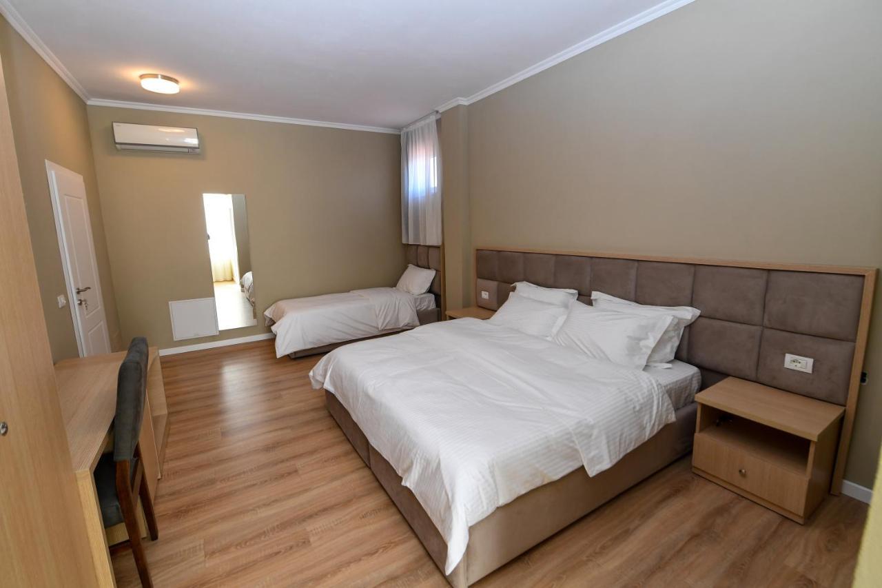 Santo Hotel Shkodër 외부 사진