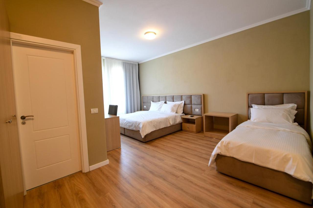Santo Hotel Shkodër 외부 사진