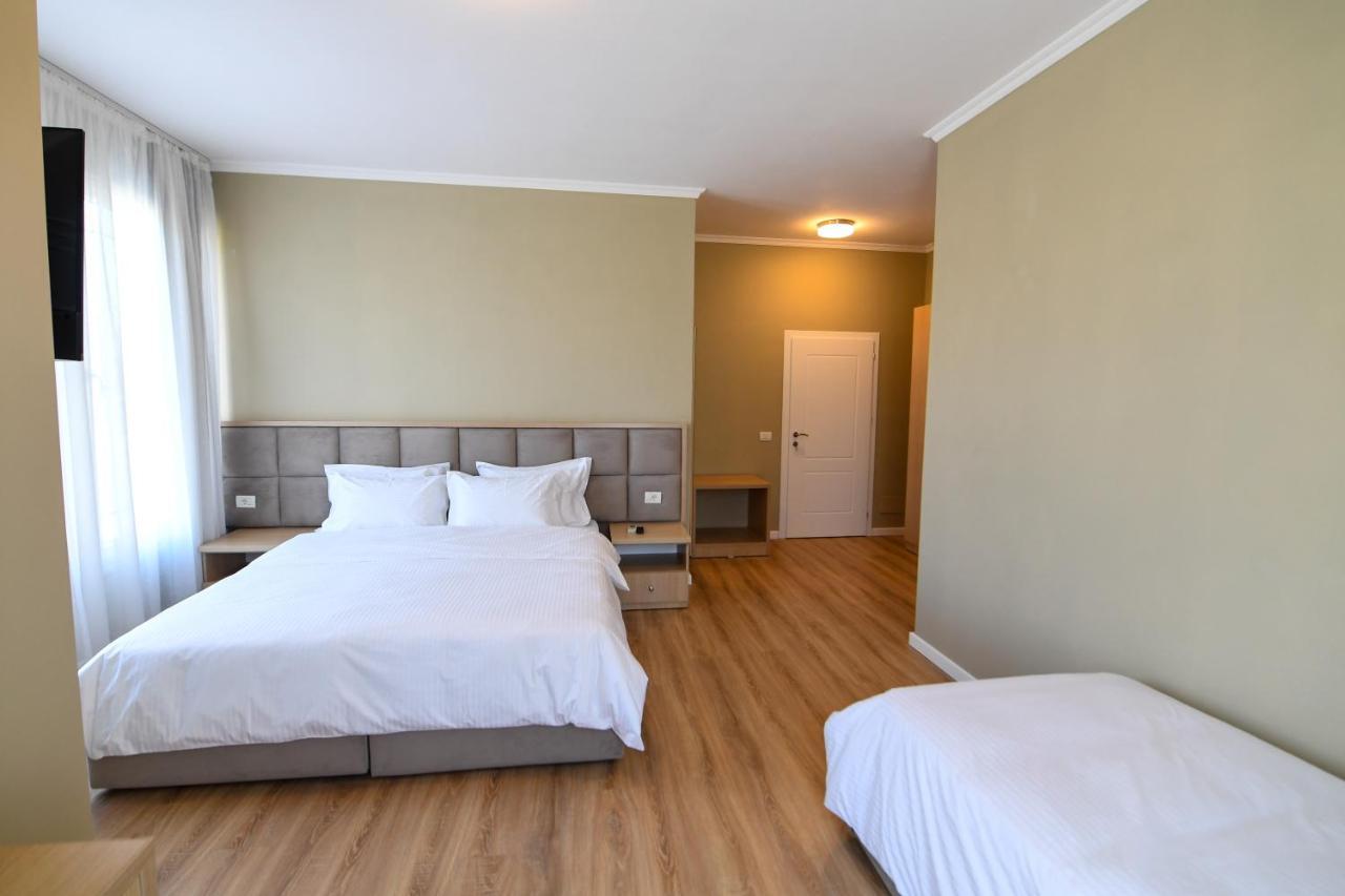 Santo Hotel Shkodër 외부 사진