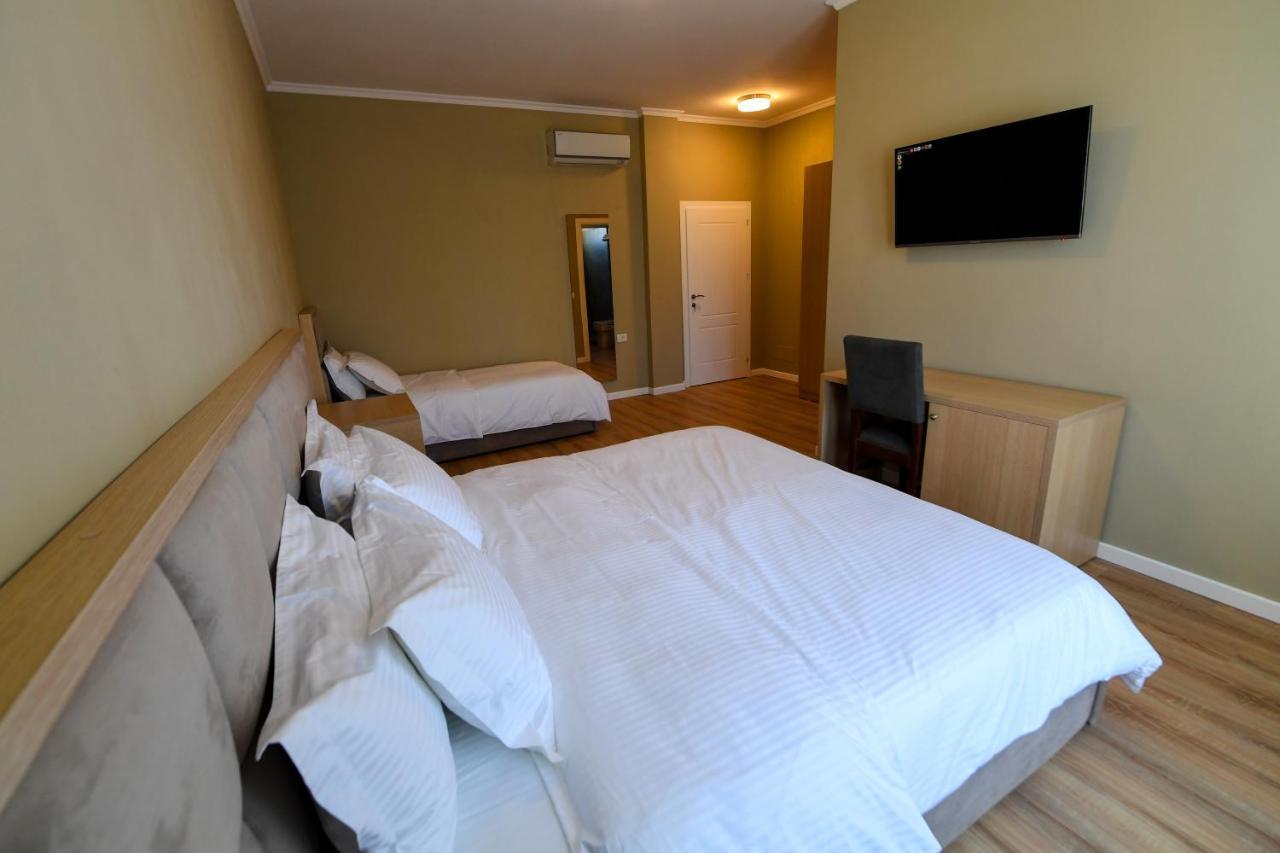 Santo Hotel Shkodër 외부 사진