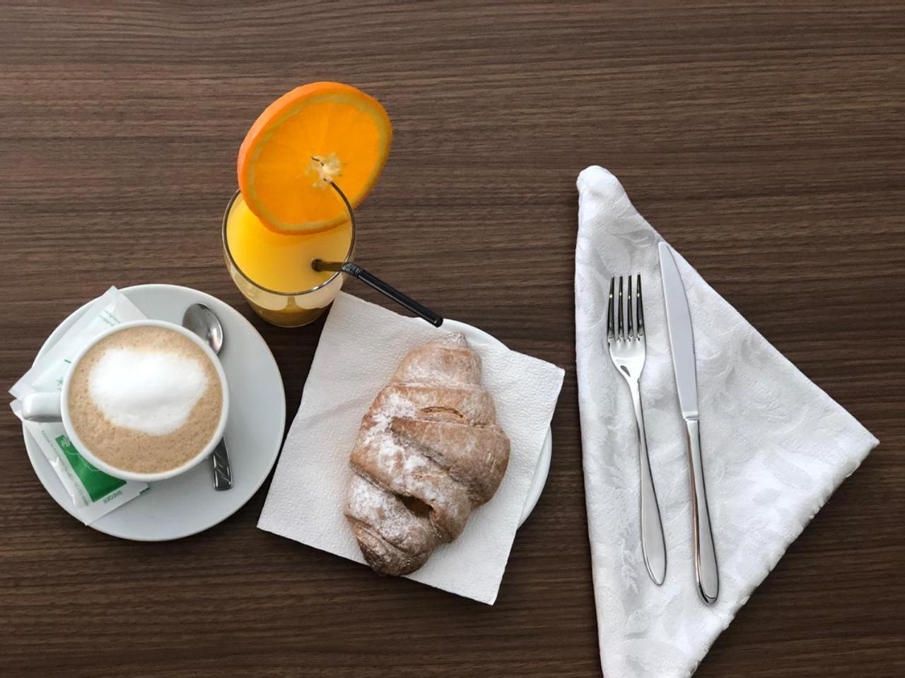 Santo Hotel Shkodër 외부 사진